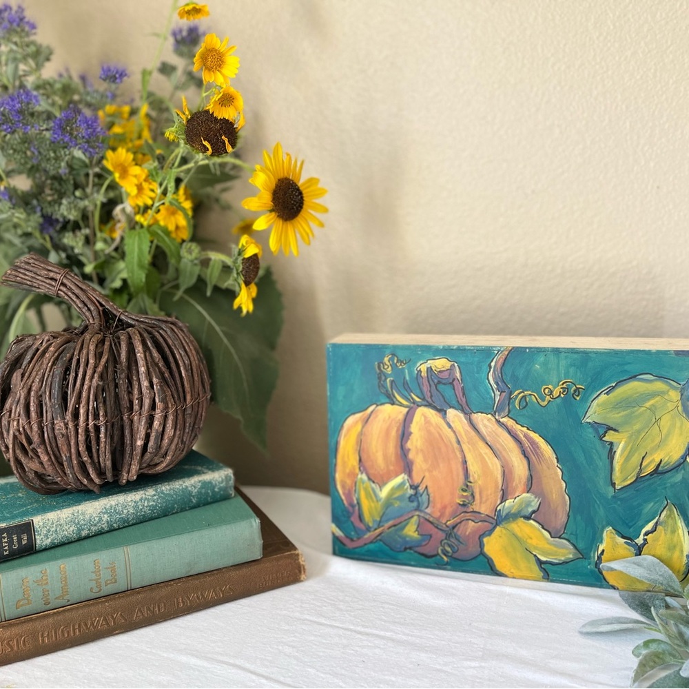 Pumpkin 🎃 shelf sitter
